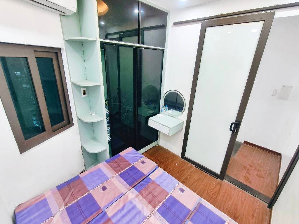 Bán nhà đê la thành - diện tích 14.4m2 4 tầng - 2 PN + 2WC đủ công năng - giá 3,48 tỷ