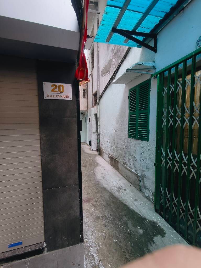 Bán nhà đê la thành - diện tích 14.4m2 4 tầng - 2 PN + 2WC đủ công năng - giá 3,48 tỷ