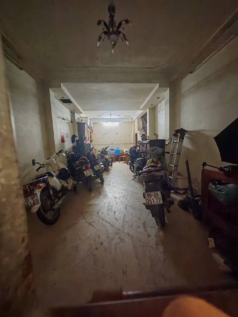 Bán nhà Tây Sơn - diện tích 38m2 5 tầng - NGÕ Ô TÔ 5 CHỖ - PHỐ VIP - LÕI ĐỐNG ĐA - giá 9,5 tỷ