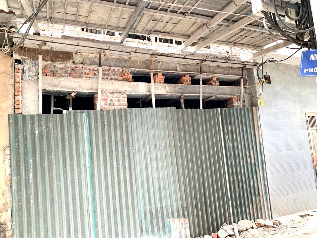 Bán nhà Bằng B - diện tích 34m2 6 tầng - Ô TÔ ĐỖ CỬA - giá 12 tỷ