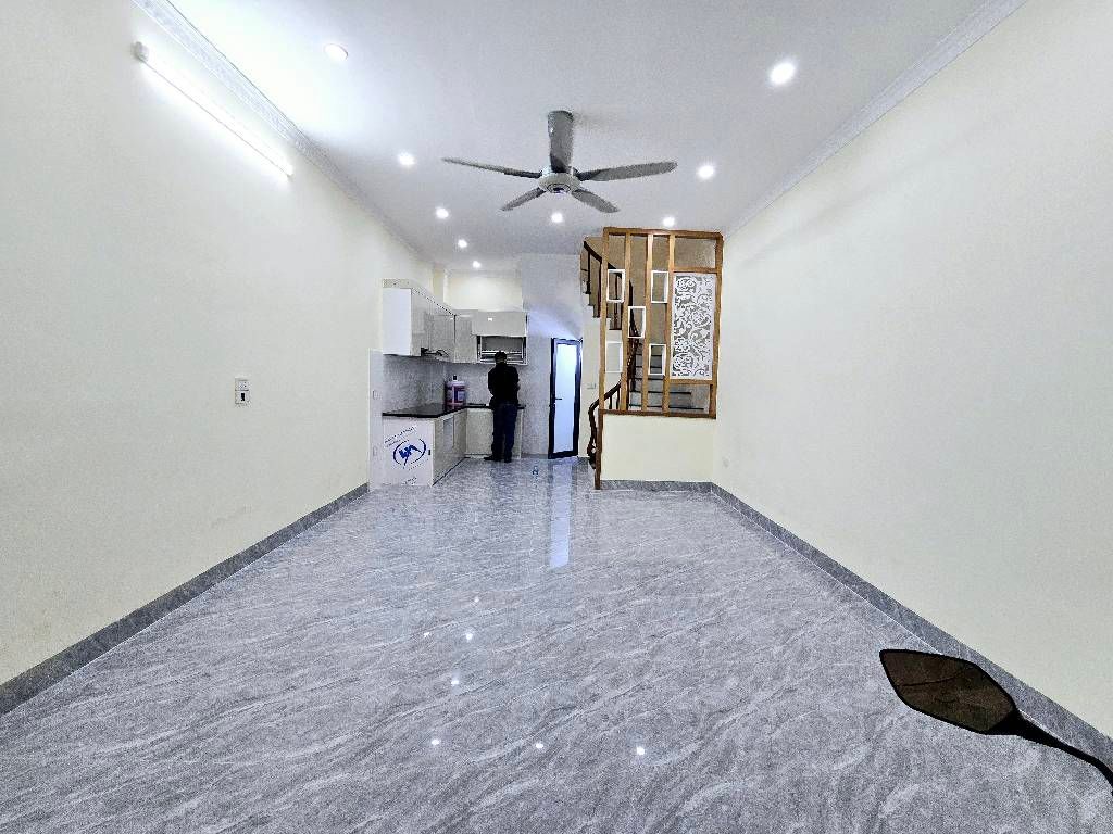 Bán nhà Minh Khai - diện tích 31m2 3 tầng - Nhà đẹp về ở ngay - giá 5,6 tỷ