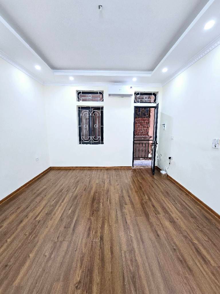 Bán nhà Minh Khai - diện tích 31m2 3 tầng - Nhà đẹp về ở ngay - giá 5,6 tỷ