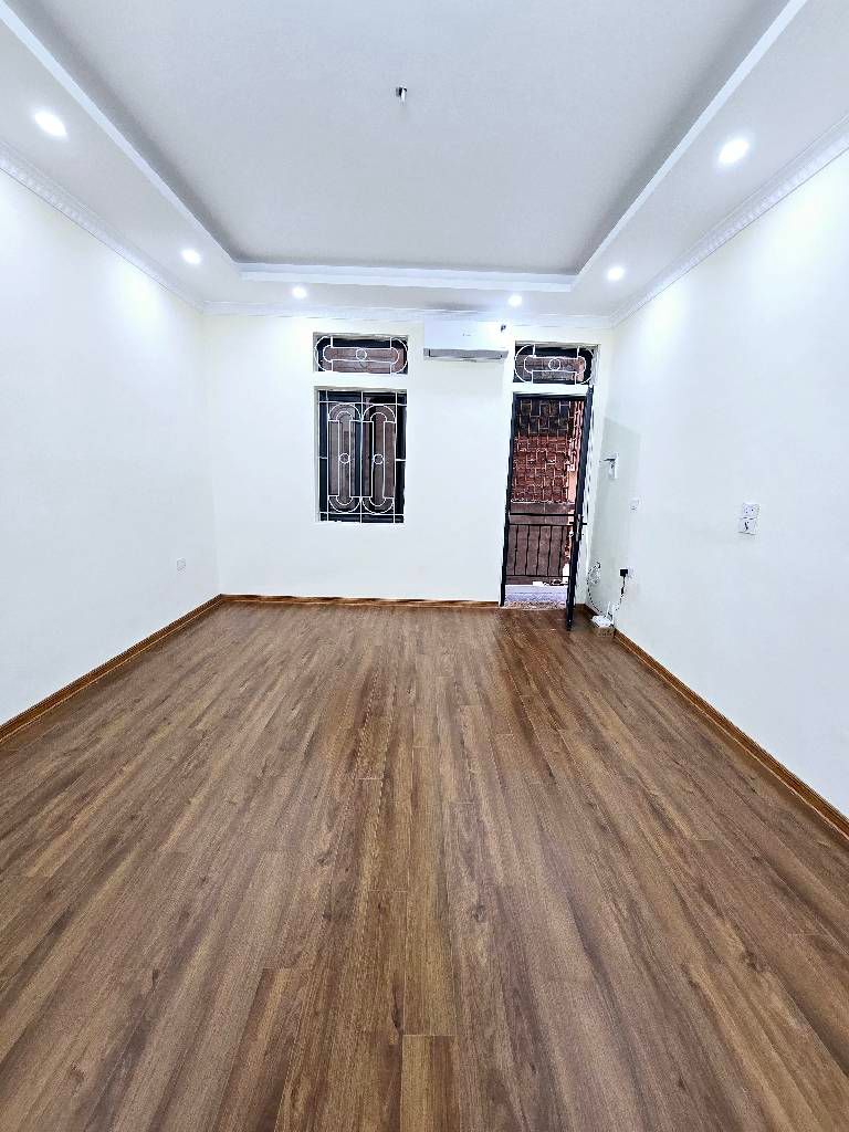 Bán nhà Minh Khai - diện tích 31m2 3 tầng - Nhà đẹp về ở ngay - giá 5,6 tỷ