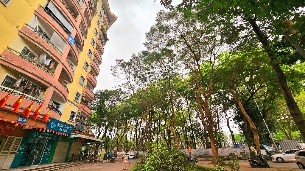 Bán nhà Nguyễn Duy Trinh - diện tích 73m2 11 tầng - view công viên - giá 5,8 tỷ