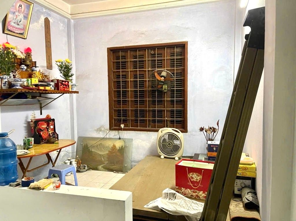 Bán nhà Đê La Thành - diện tích 32m2 4 tầng - ô tô đỗ cửa - giá 9,15 tỷ