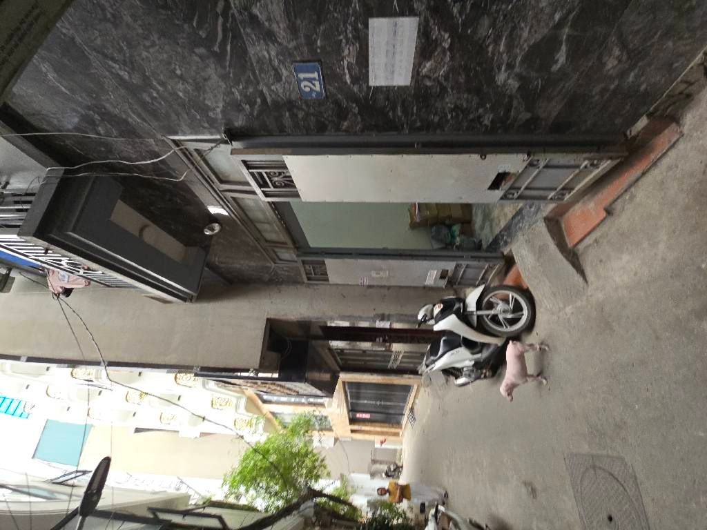 Bán nhà Trường Chinh - diện tích 36m2 6 tầng - Mặt ngõ ô tô đỗ cửa - giá 13 tỷ