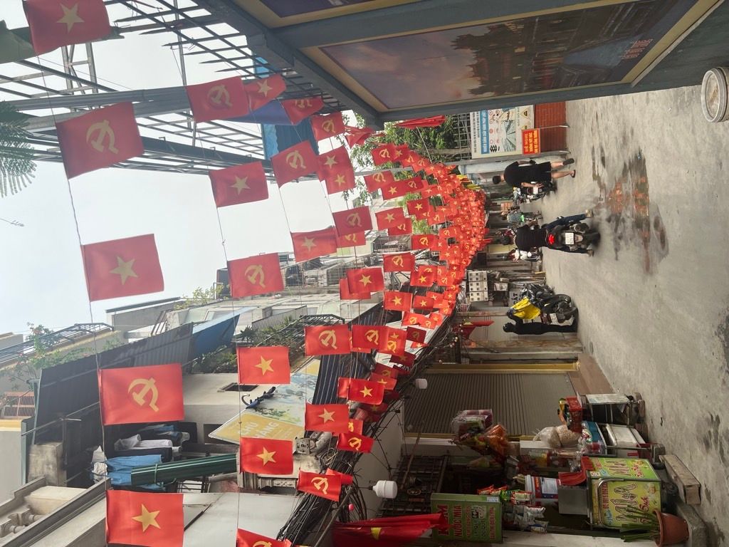 Bán nhà Trại Cá - diện tích 17m2 5 tầng - Ô TÔ NGÕ THÔNG - giá 0 tỷ