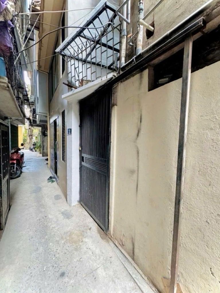 Bán nhà Trần Khát Chân - diện tích 19m2 5 tầng - Nhà đẹp đủ nội thất - giá 5,8 tỷ