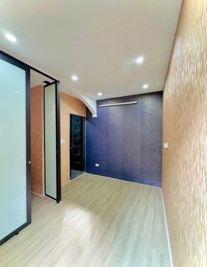 Bán nhà Trần Khát Chân - diện tích 19m2 5 tầng - Nhà đẹp đủ nội thất - giá 5,8 tỷ