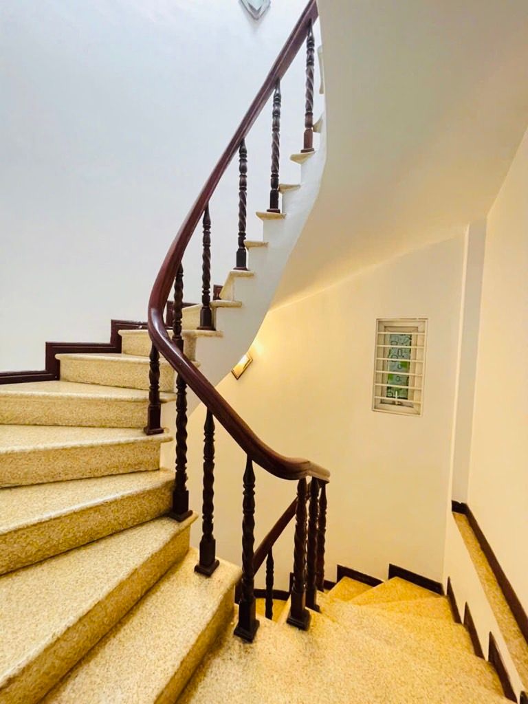 Bán nhà Tạ Quang Bửu - diện tích 31,2m2 5 tầng - gần ô tô - giá 11,6 tỷ