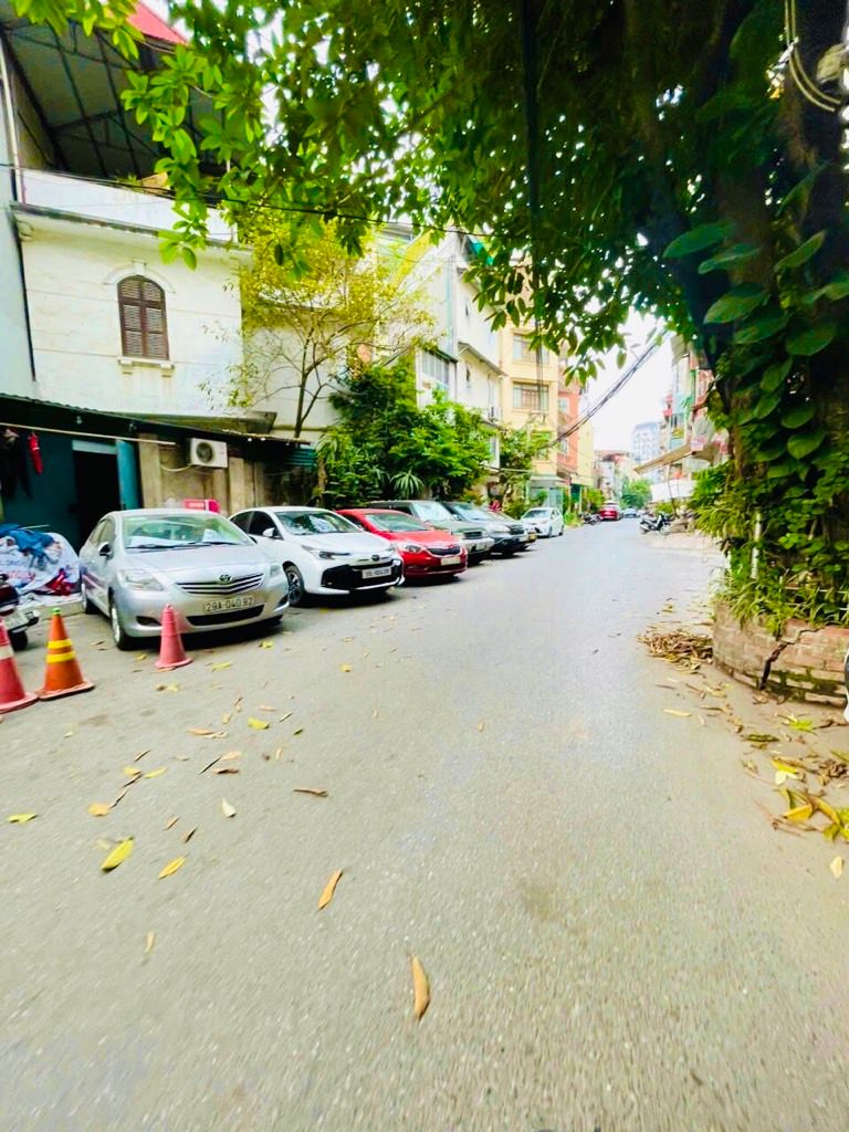 Bán nhà Tạ Quang Bửu - diện tích 31,2m2 5 tầng - gần ô tô - giá 11,6 tỷ