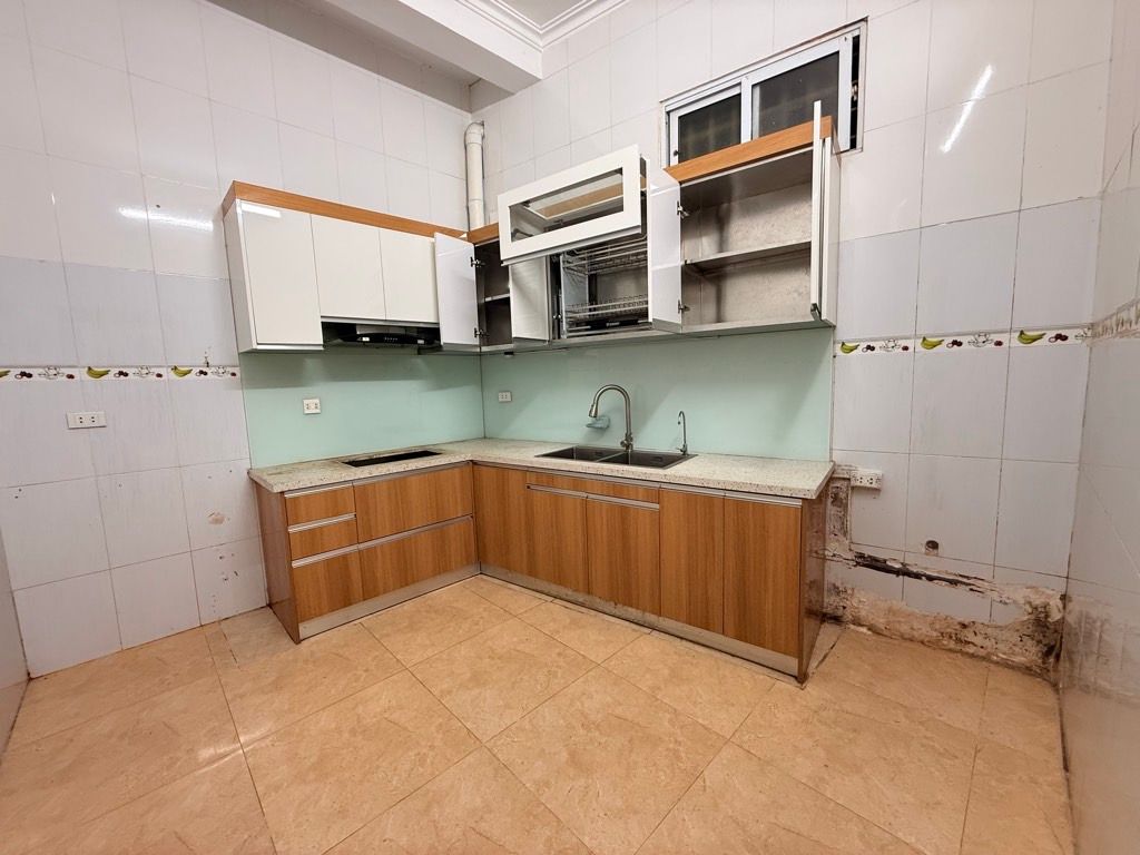 Bán nhà Bùi Xương Trạch - diện tích 63.7m2 3 tầng - Nhà đẹp ở ngay - giá 13,8 tỷ