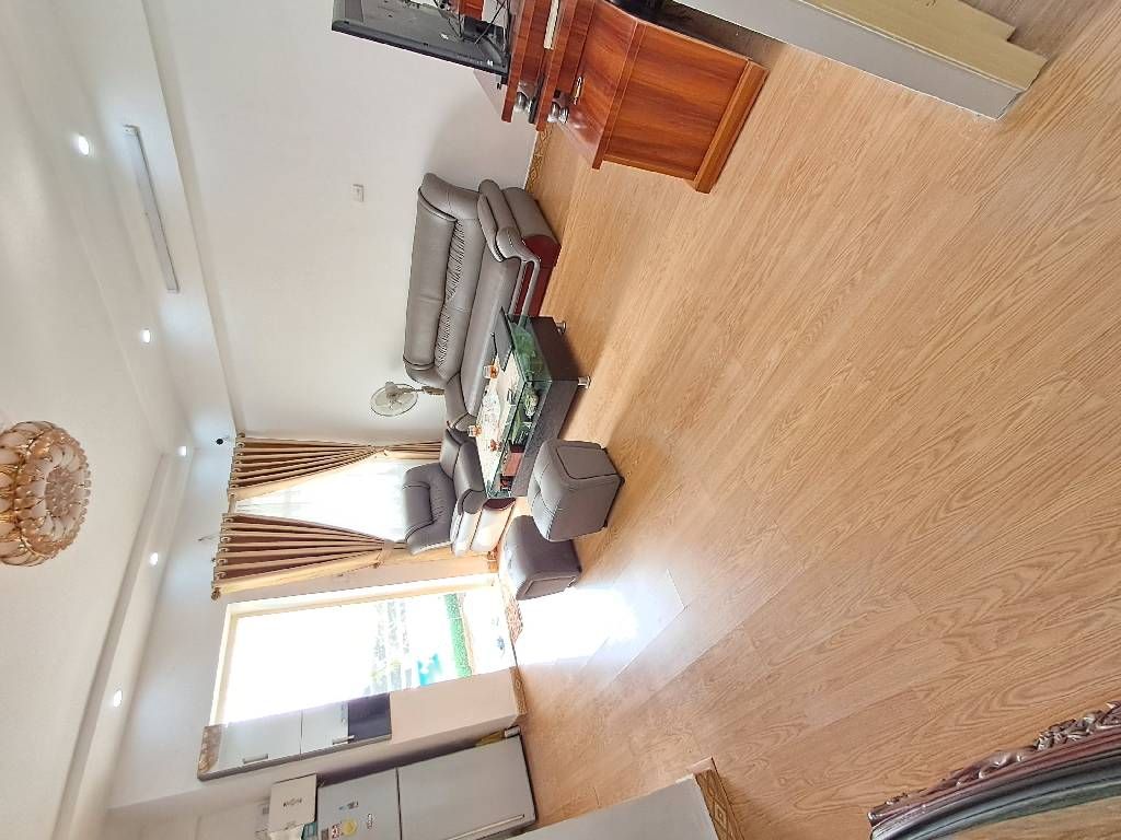 Bán nhà Trần Thủ Độ - diện tích 82.7m2 6 tầng - Lô góc - giá 5,45 tỷ