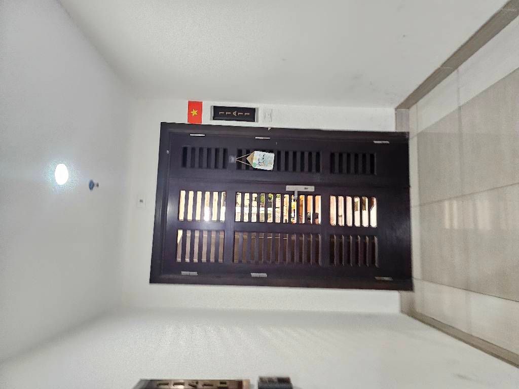 Bán nhà Khương Trung - diện tích 93m2 1 tầng - Thang máy - giá 9,6 tỷ