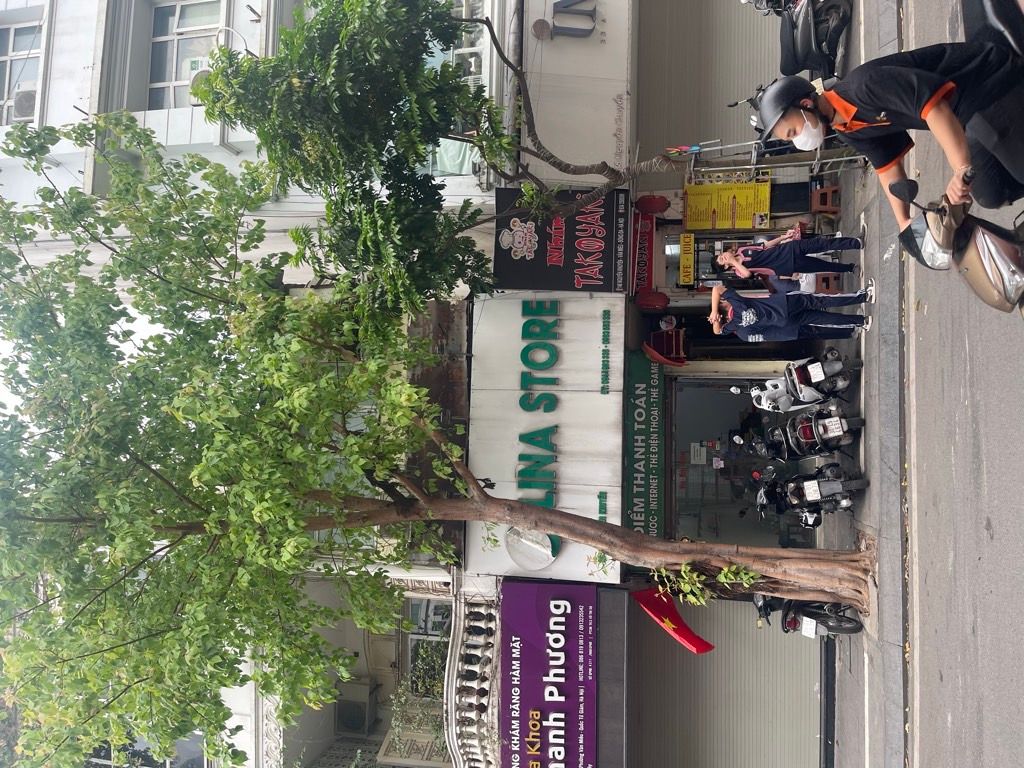 Bán nhà Nguyễn Khuyến - diện tích 48.7m2 3 tầng - Mặt phố lô góc - giá 18,9 tỷ