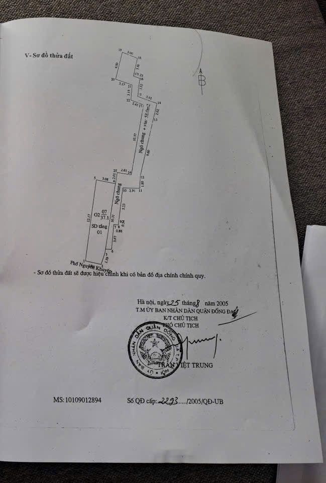 Bán nhà Nguyễn Khuyến - diện tích 48.7m2 3 tầng - Mặt phố lô góc - giá 18,9 tỷ