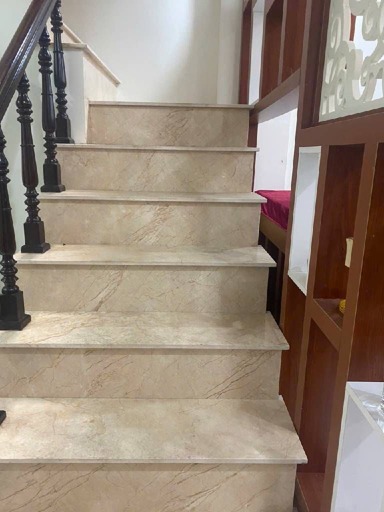 Bán nhà Nguyễn Viết Xuân - diện tích 45m2 4 tầng - ô tô tránh - giá 13,5 tỷ