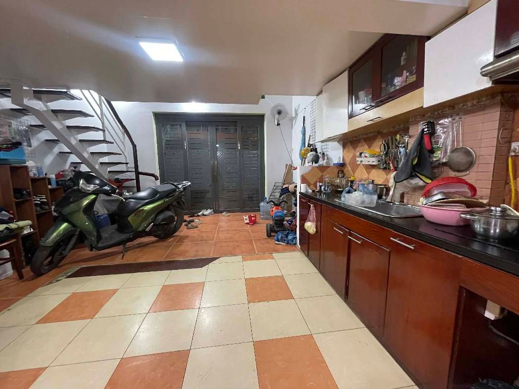 Bán nhà Khương Hạ - diện tích 34.1m2 5 tầng - 3 bước ra ô tô - giá 11,5 tỷ