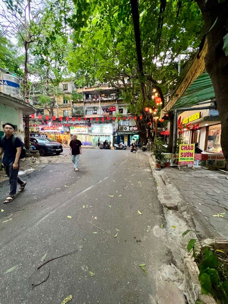 Bán nhà Nguyễn Hiền - diện tích 80m2 5 tầng - Hai mặt thoáng - giá 5,25 tỷ