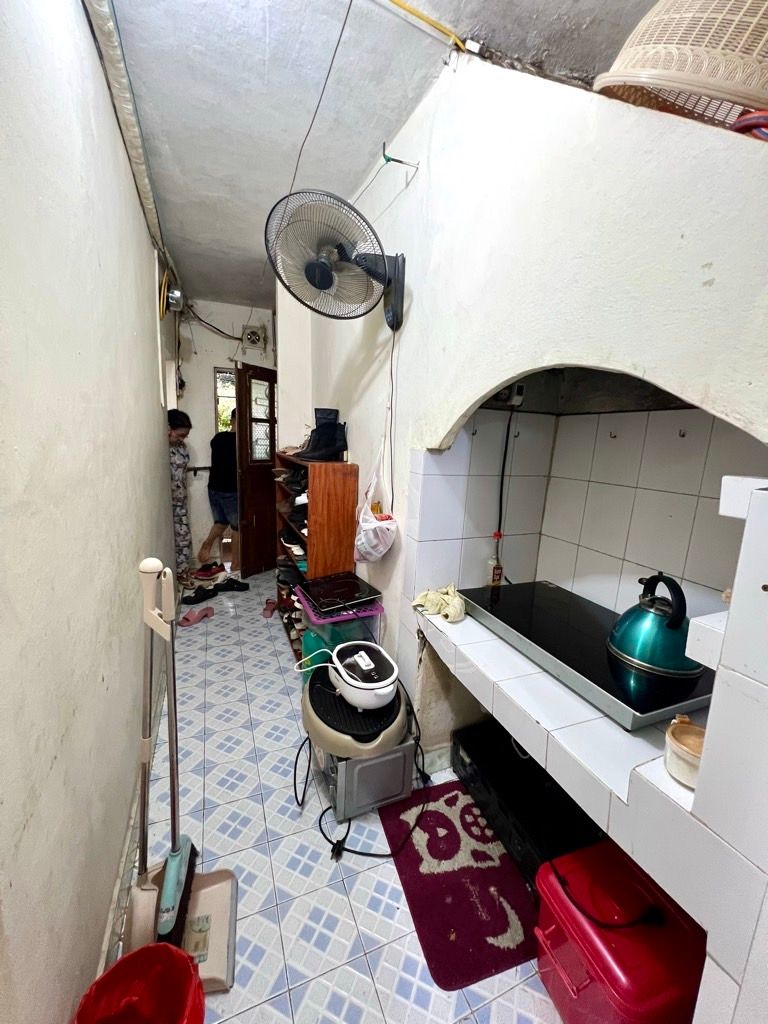 Bán nhà Nguyễn Hiền - diện tích 80m2 5 tầng - Hai mặt thoáng - giá 5,25 tỷ