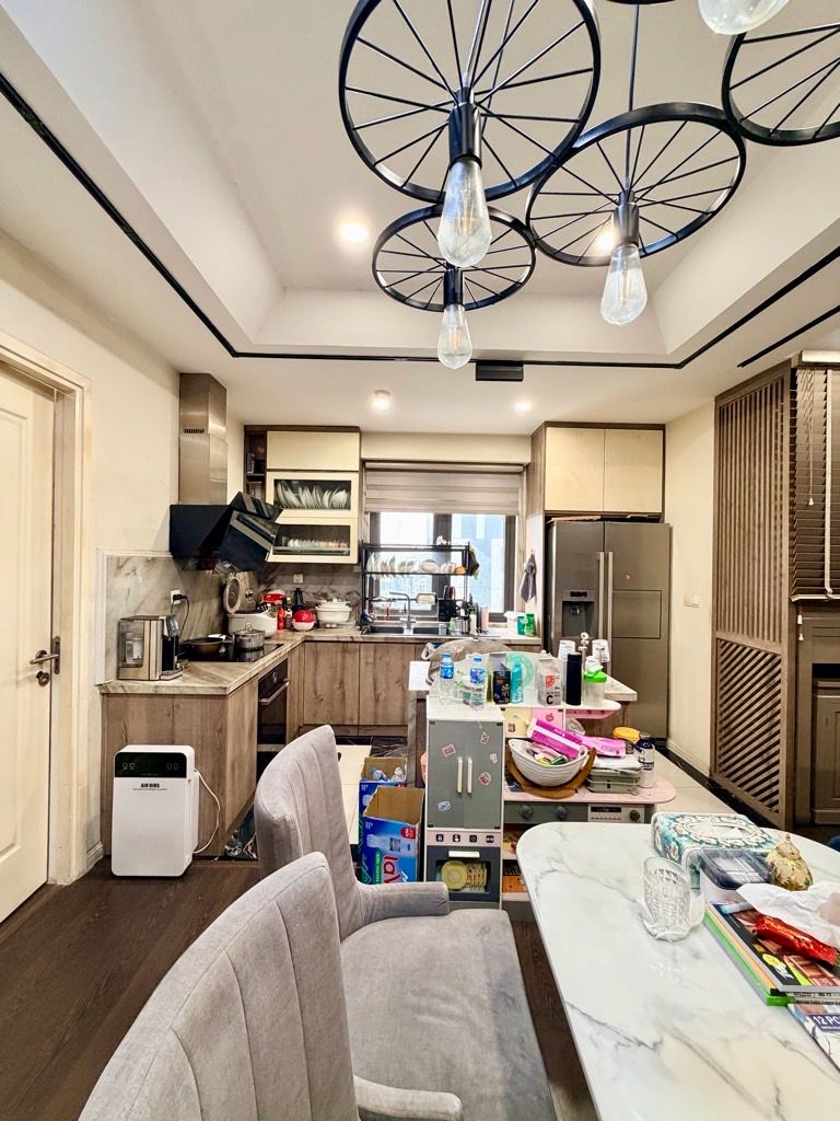 Bán nhà Minh Khai - diện tích 97.5m2 5 tầng - lô góc ánh sáng ngập tràn - giá 13,6 tỷ