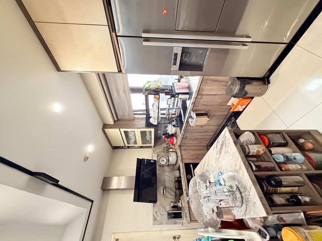 Bán nhà Minh Khai - diện tích 97.5m2 5 tầng - lô góc ánh sáng ngập tràn - giá 13,6 tỷ