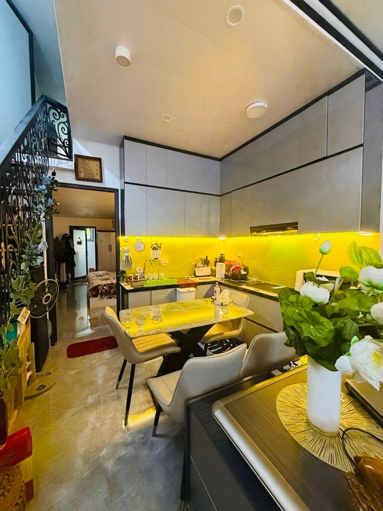 Bán nhà Trần Hoà - diện tích 60m2 2 tầng - Nhà đẹp hiếm có - giá 2,75 tỷ