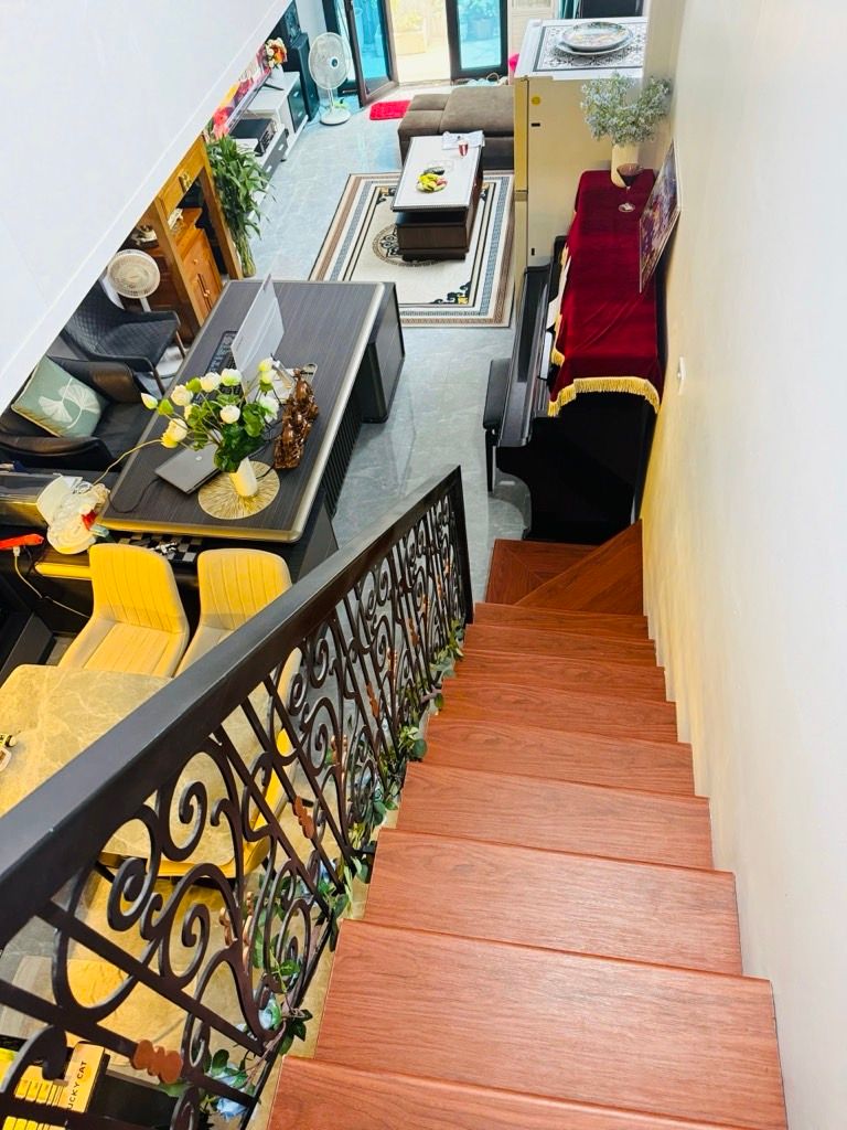 Bán nhà Trần Hoà - diện tích 60m2 2 tầng - Nhà đẹp hiếm có - giá 2,75 tỷ