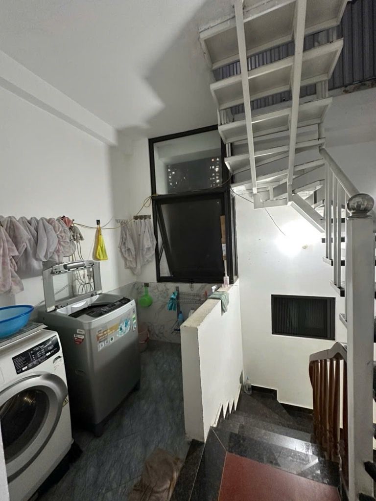 Bán nhà Khương Đình - diện tích 35m2 6 tầng - Nhà đẹp long lanh miễn chê - giá 11,5 tỷ