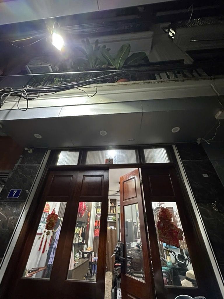 Bán nhà Khương Đình - diện tích 35m2 6 tầng - Nhà đẹp long lanh miễn chê - giá 11,5 tỷ