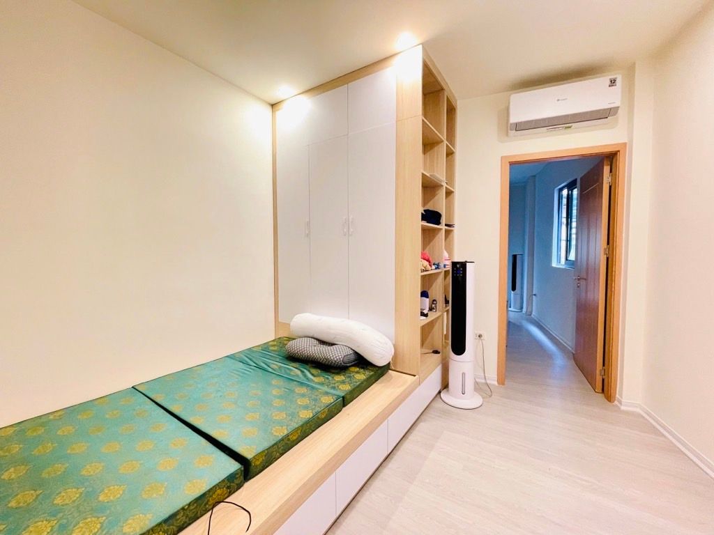 Bán nhà Minh Khai - diện tích 34.1m2 4 tầng - Lô góc 4 mặt thoáng - giá 14,2 tỷ