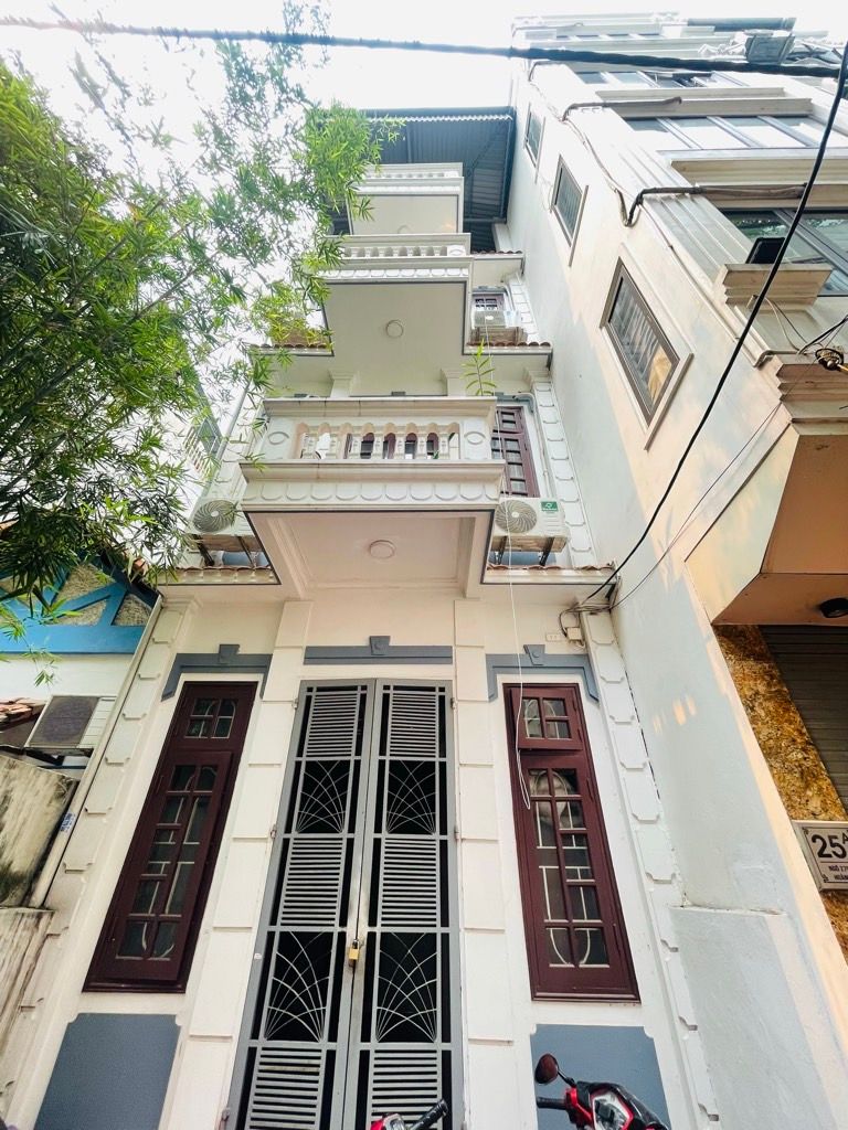 Bán nhà Hoàng Mai - diện tích 50m2 4 tầng - Ô tô đỗ cửa - giá 15,9 tỷ