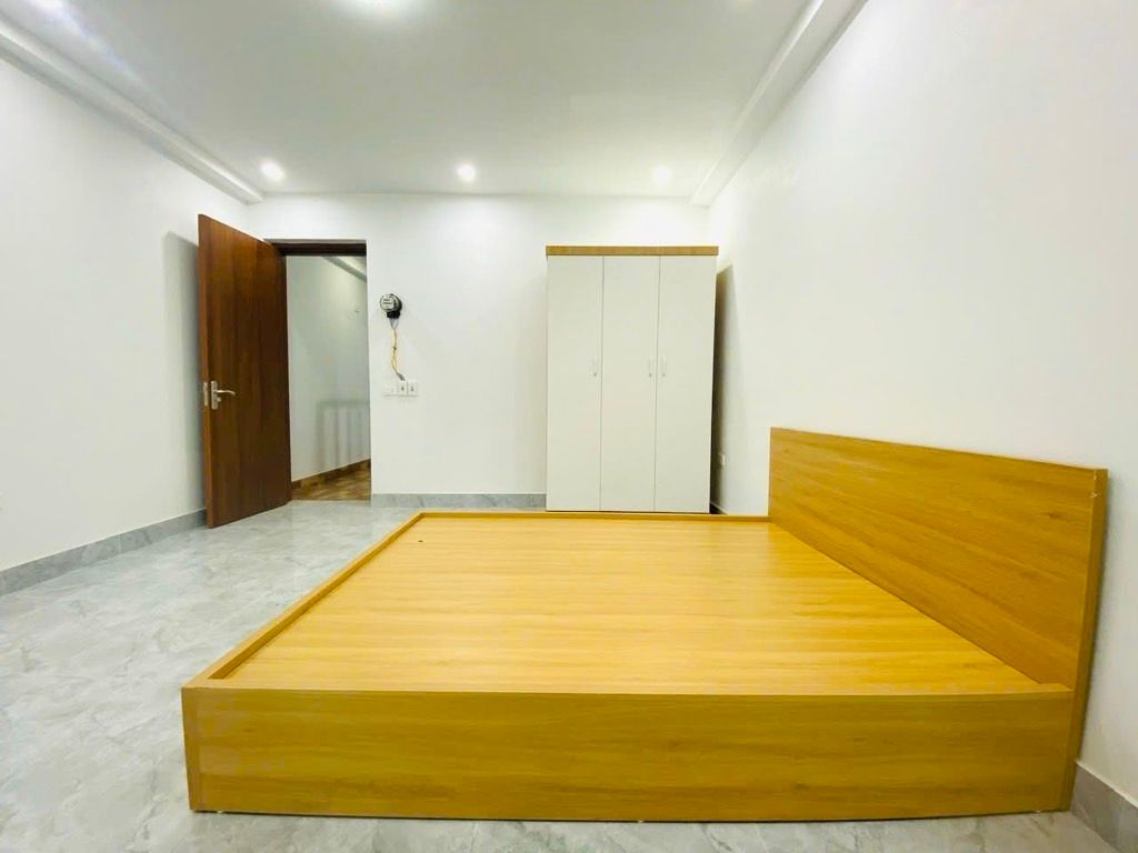 Bán nhà Hoàng Mai - diện tích 50m2 4 tầng - Ô tô đỗ cửa - giá 15,9 tỷ