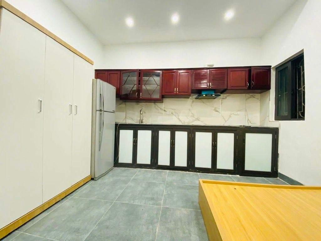 Bán nhà Hoàng Mai - diện tích 50m2 4 tầng - Ô tô đỗ cửa - giá 15,9 tỷ