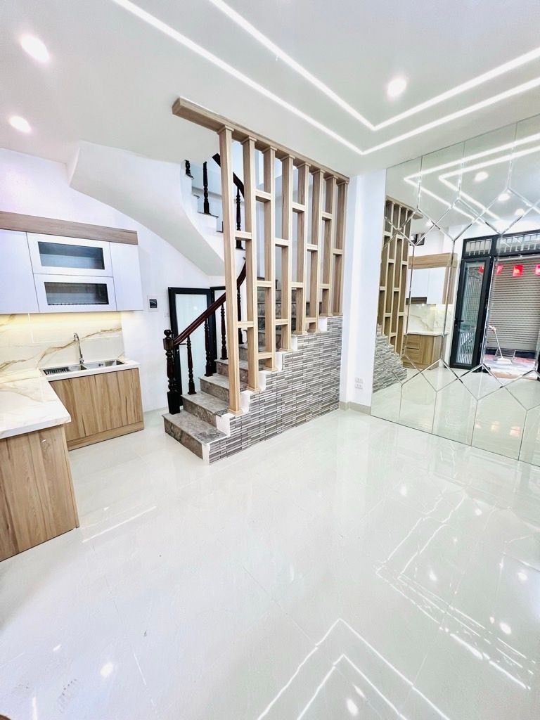 Bán nhà Giáp Nhị - diện tích 20m2 4 tầng - Lô góc 2 thoáng - giá 6,5 tỷ