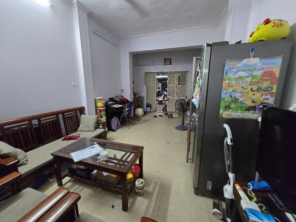 Bán nhà Đê Tô Hoàng - diện tích 34m2 4 tầng - Mặt phố vỉa hè ô tô - giá 15 tỷ