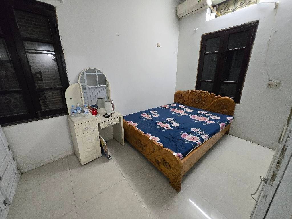 Bán nhà Đê Tô Hoàng - diện tích 23m2 4 tầng - Ngõ rộng - giá 7,8 tỷ