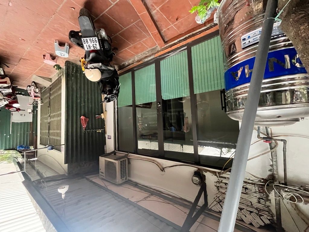 Bán nhà Vũ Hữu - diện tích 40m2 1 tầng - ô tô đỗ cổng - giá 1,5 tỷ