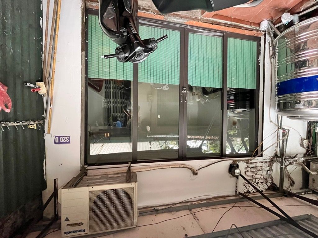 Bán nhà Vũ Hữu - diện tích 40m2 1 tầng - ô tô đỗ cổng - giá 1,5 tỷ