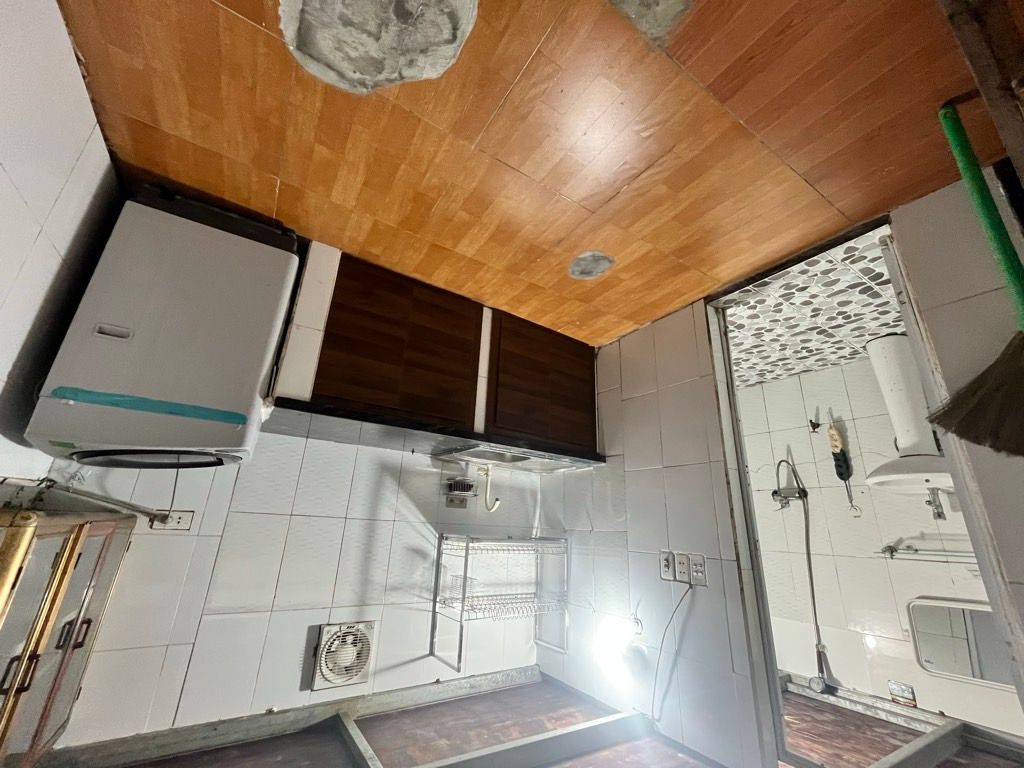 Bán nhà Vũ Hữu - diện tích 40m2 1 tầng - ô tô đỗ cổng - giá 1,5 tỷ