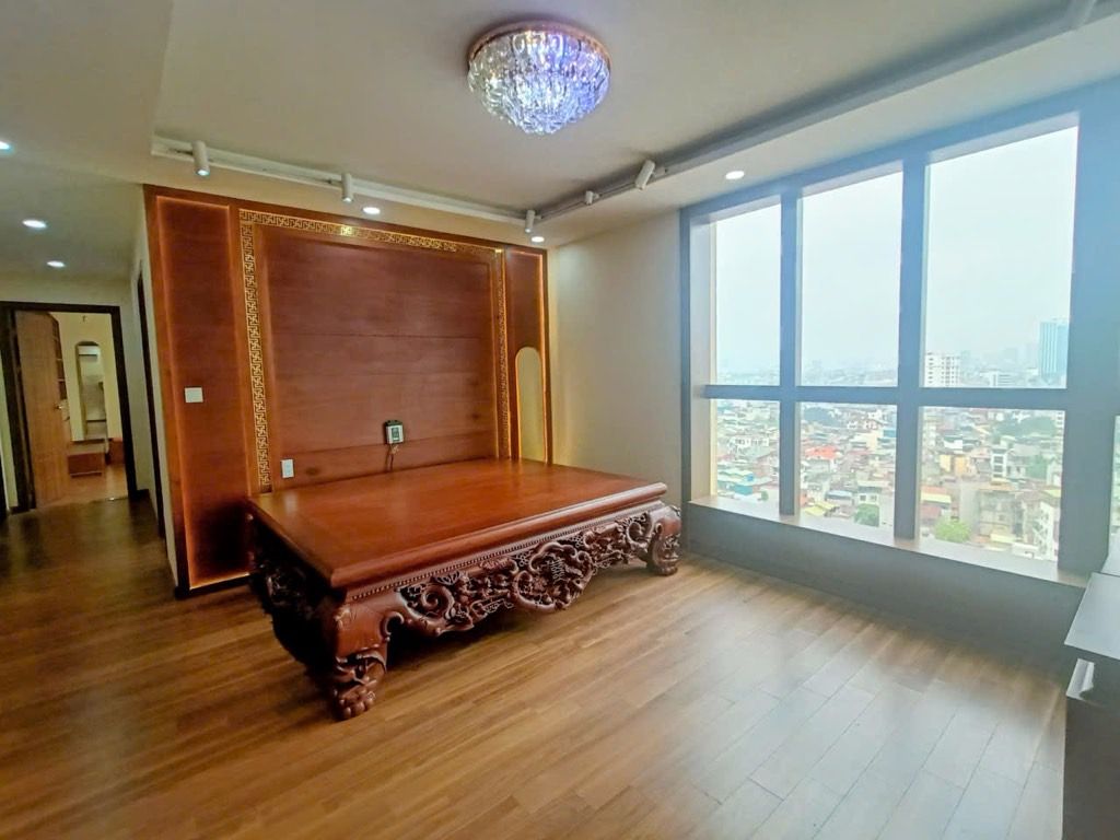 Bán nhà Nguyễn Đức Cảnh - diện tích 103m2 1 tầng - Lô góc thoáng sáng - giá 8,8 tỷ