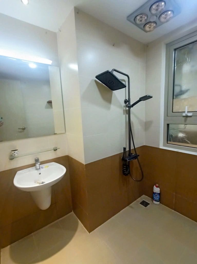 Bán nhà Nguyễn Đức Cảnh - diện tích 103m2 1 tầng - Lô góc thoáng sáng - giá 8,8 tỷ