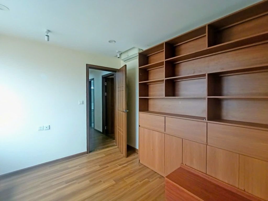 Bán nhà Nguyễn Đức Cảnh - diện tích 103m2 1 tầng - Lô góc thoáng sáng - giá 8,8 tỷ