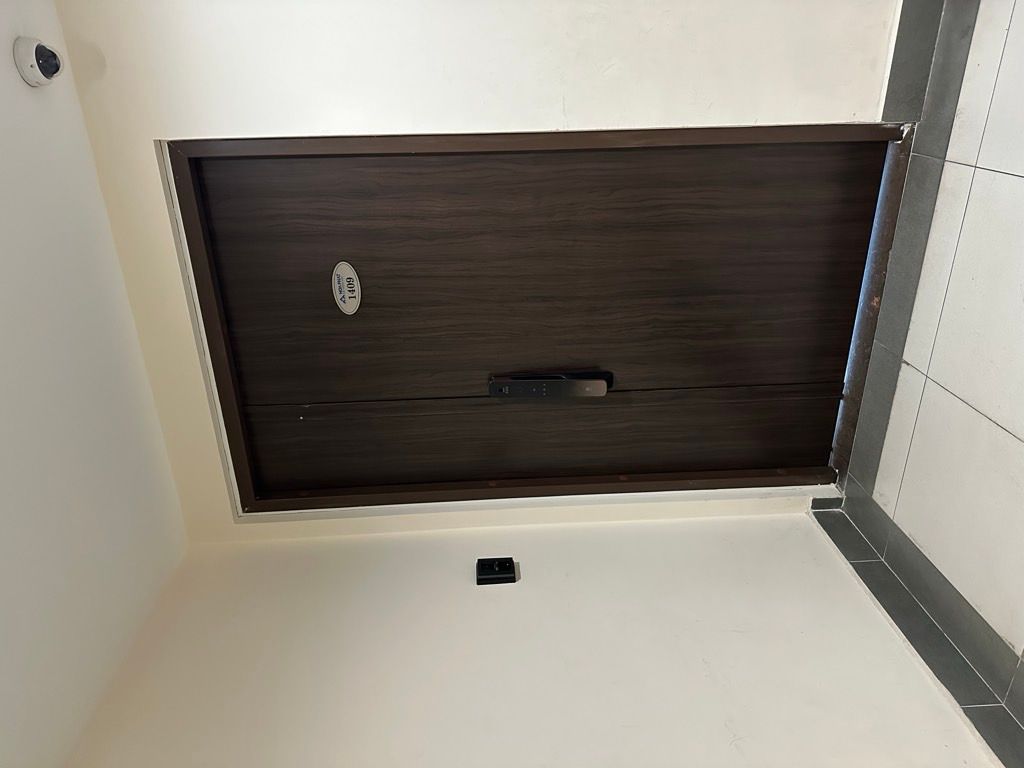 Bán nhà Nguyễn Đức Cảnh - diện tích 103m2 1 tầng - Lô góc thoáng sáng - giá 8,8 tỷ