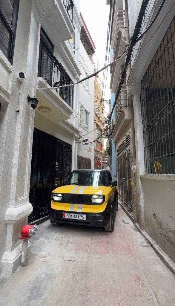 Bán nhà Định Công Thượng - diện tích 35m2 5 tầng - Lô góc hai thoáng - giá 8,3 tỷ