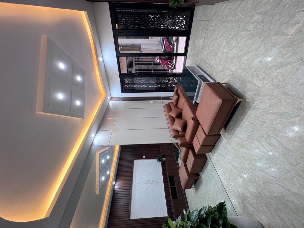 Bán nhà Định Công Thượng - diện tích 35m2 5 tầng - Lô góc hai thoáng - giá 8,3 tỷ