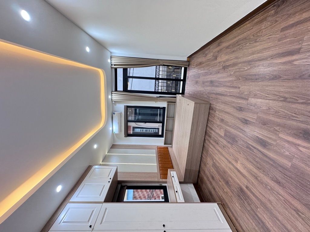 Bán nhà Định Công Thượng - diện tích 35m2 5 tầng - Lô góc hai thoáng - giá 8,3 tỷ