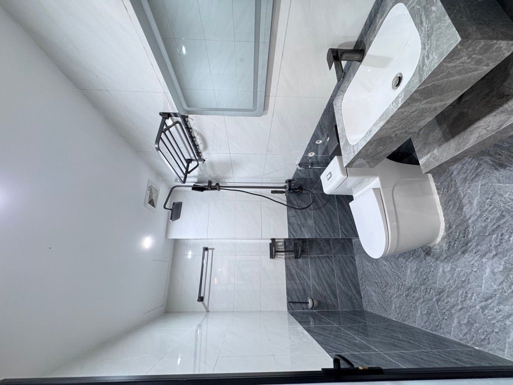 Bán nhà Định Công Thượng - diện tích 35m2 5 tầng - Lô góc hai thoáng - giá 8,3 tỷ