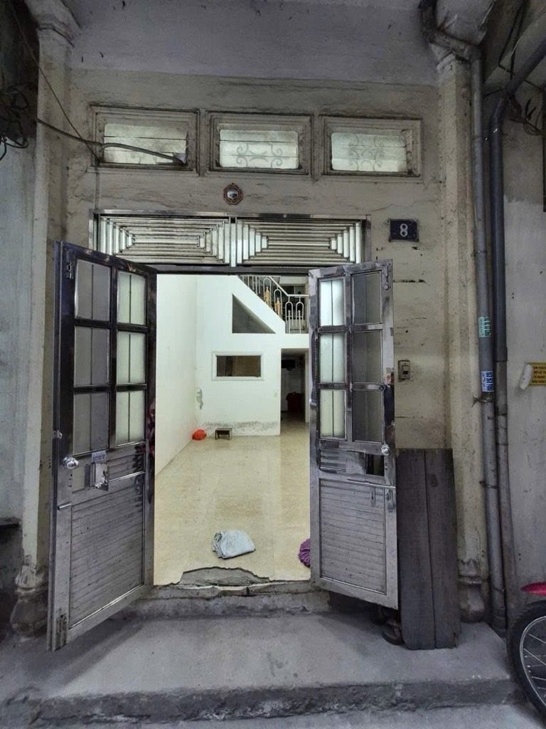 Bán nhà Minh Khai - diện tích 24,8m2 4 tầng - Ngõ thông - gần phố - giá 8 tỷ