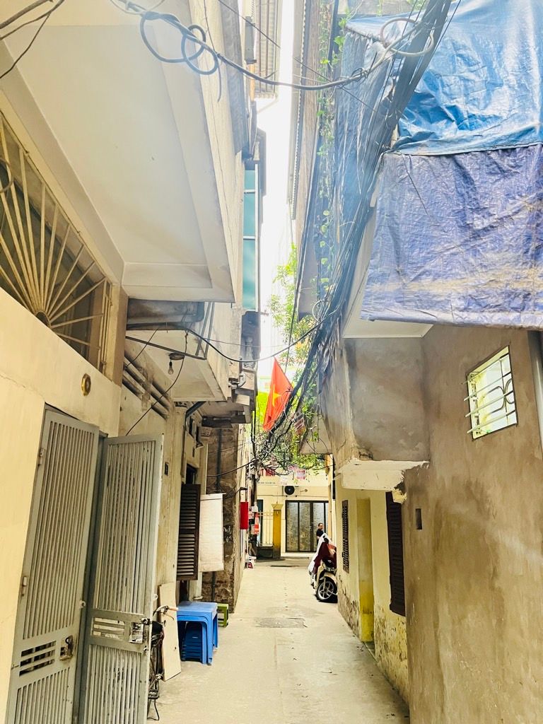 Bán nhà Minh Khai - diện tích 24,8m2 4 tầng - Ngõ thông - gần phố - giá 8 tỷ